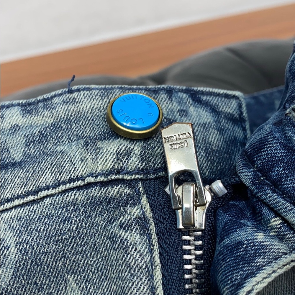 Louis Vuitton Blue Monogram Denim Jeans with Tan Patch - Picture 5 of 8